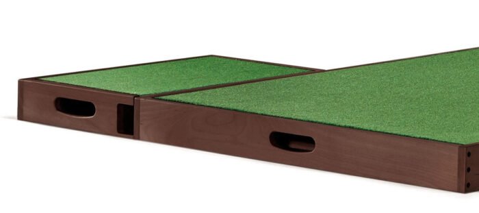 Brunswick Billiards The Maxwell Indoor Putting Green Miniature Golf Set - Image 2