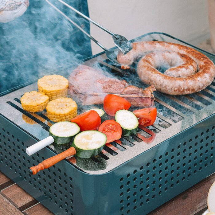 RS Barcelona Mon Oncle Portable BBQ in Green - Image 4
