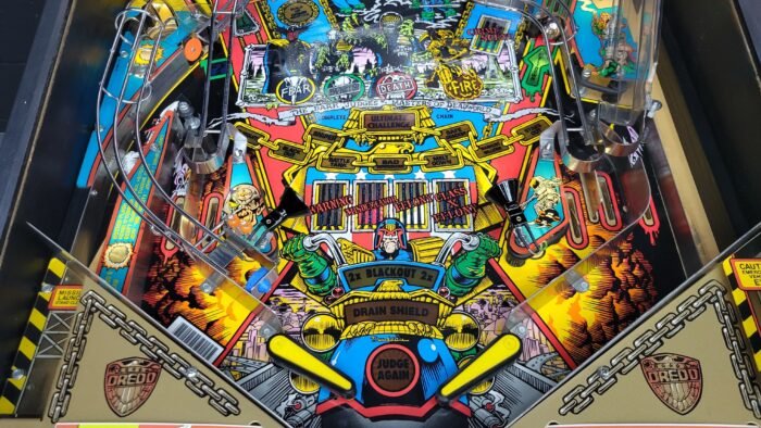 Bally Judge Dredd Pinball - Image 6