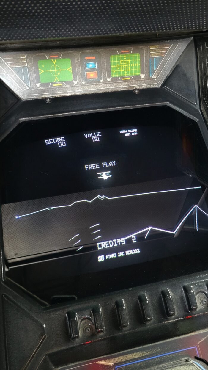 Atari Star Wars Arcade Machine - Image 4