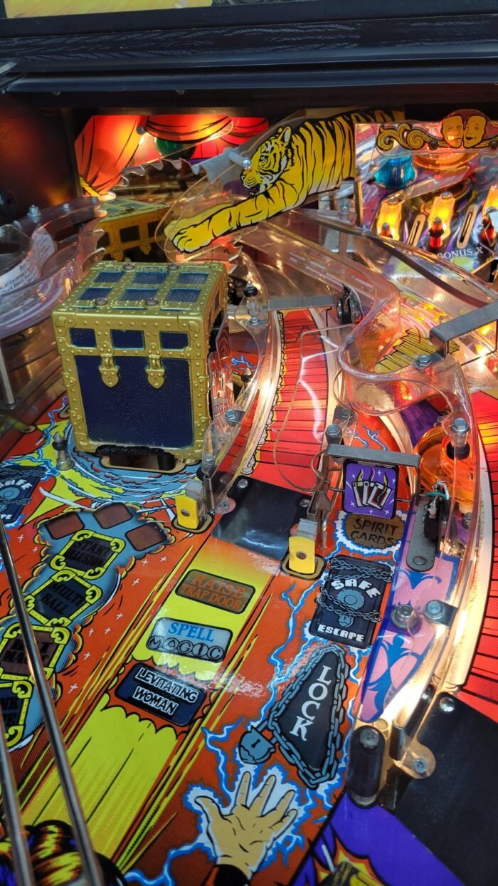 Bally Theatre Of Magic Pinball - Image 9