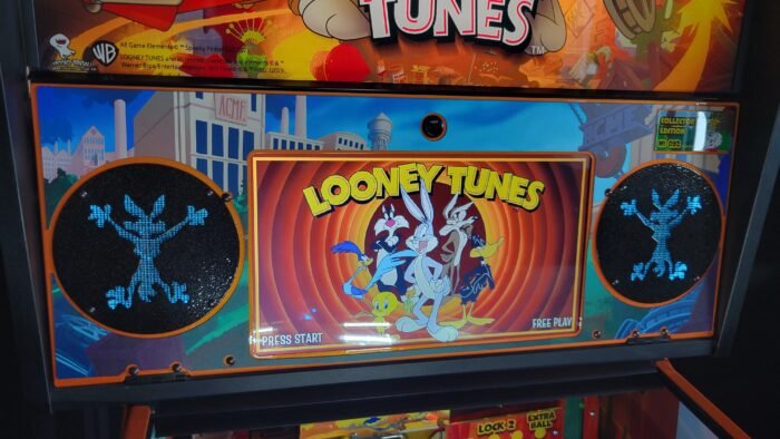 Spooky Looney Tunes CE Pinball - Image 2
